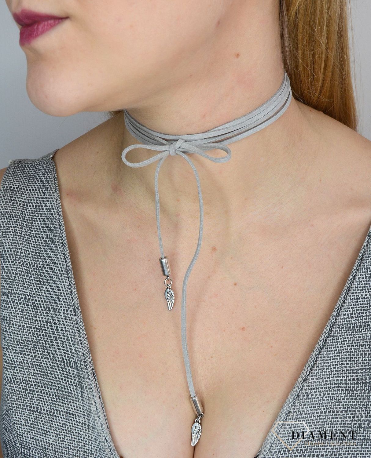 Naszyjnik choker bransoletka szary rzemyk ze skrzydłami.jpg